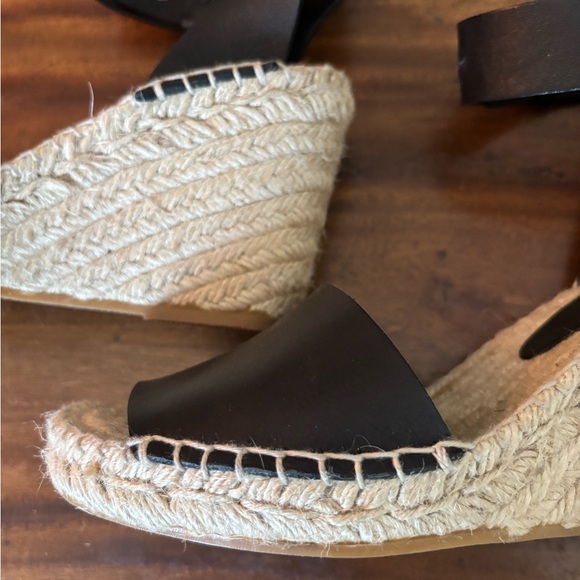 EUC Vince Black Leather Espadrilles - Picture 3 of 9